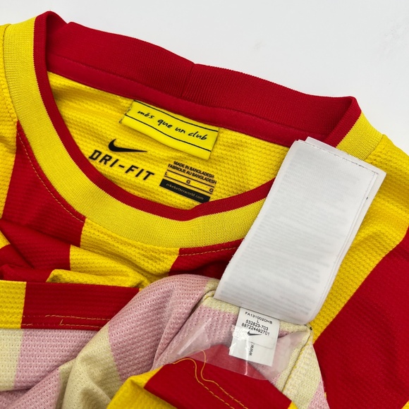 Messi #10 Barcelona 2013/2014 Away ORIGINAL Nike VTG Rare Soccer Jersey (L) - Picture 4 of 9